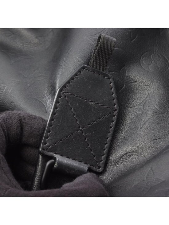 Louis Vuitton Backpack Discovery Noir Leather main image 5